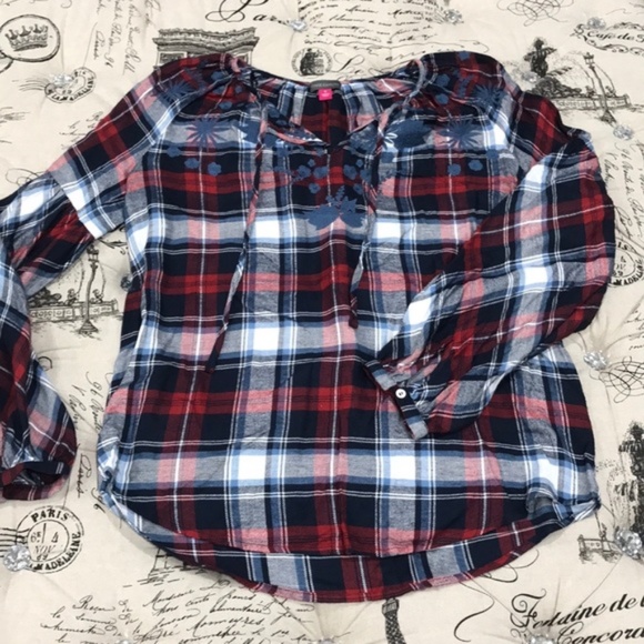 Vince Camuto Embroidered Plaid Peasant Blouse - Picture 5 of 6